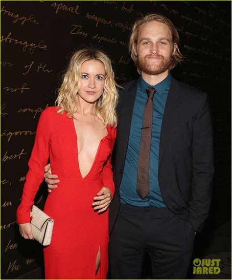 Wyatt Russell And Meredith Hagner Are Officially Engaged Photo 4203328