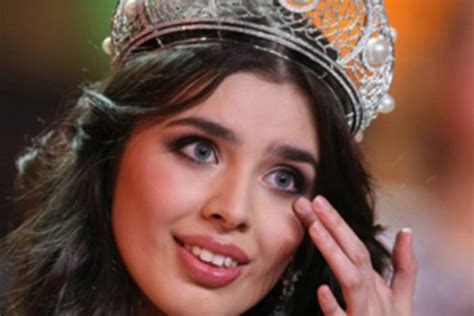 Miss Rusia Huye ¿cómo Actuar Ante Los Haters Belelú Nueva Mujer