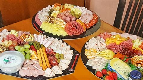 Santis Delicatessen Customizable Cheese And Cold Cuts Platter