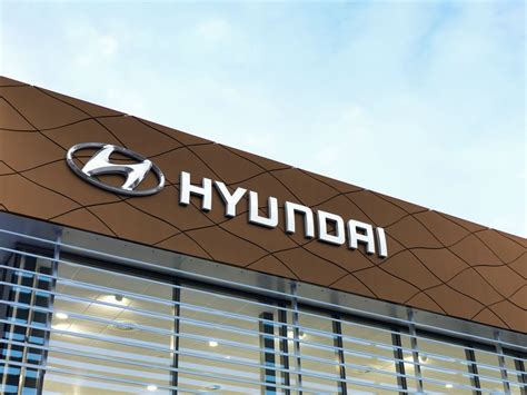 Hyundai Uk Unveils New Car Dealership Identity Car Manufacturer News
