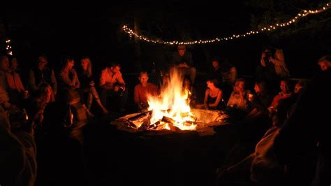 How To Plan And Host A Backyard Bonfire Party In All Four Seasons