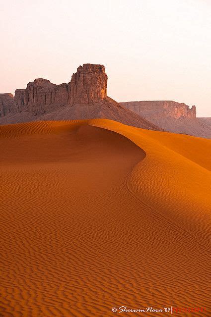 Red Sands Deserts Of The World Wonders Of The World Sand