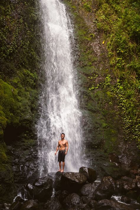 Lulumahu Falls In Honolulu Oahu The Elevated Moments
