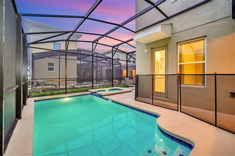 AVH-4367-SL – Reunion Vacation Homes