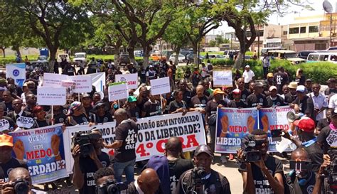 Marcha Dos Jornalistas Reúne Três Sindicatos E Dois Movimentos Sociais Em Luanda Correio Da