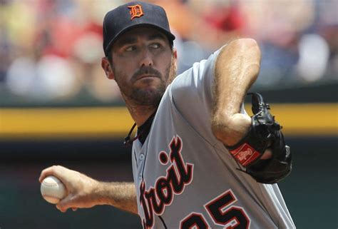 Tigers Give Justin Verlander Plenty Of Support In Win Over Braves