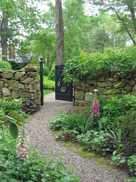 Garden Gates Make A Grand Entrance
