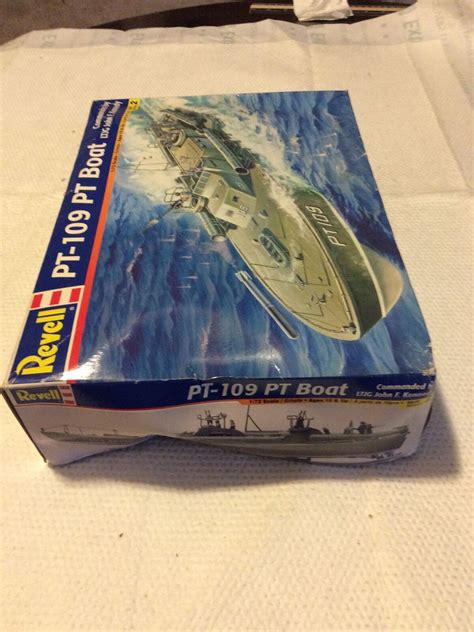 Revell Pt 109 Boat John F Kennedy Model Kit 85 0310 With Crew Ebay