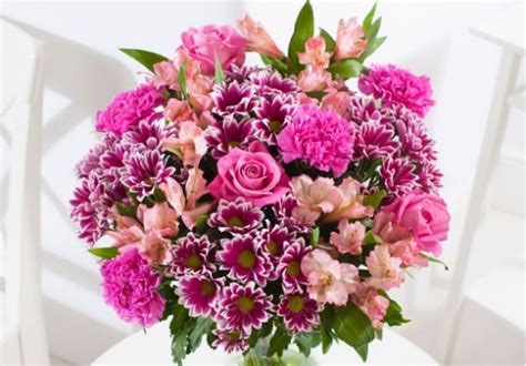 Thoughtful mother's day presents at iwoot. FREE Thorntons Chocolates With Any Mother's Day Bouquet ...