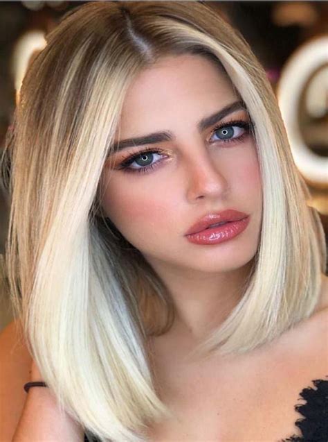 Gorgeous Face Framing Blonde Highlights For Lob Cuts In 2019 Stylezco