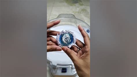 Guilty Luinor L7 Unboxing Beyblade Burst Quaddrive