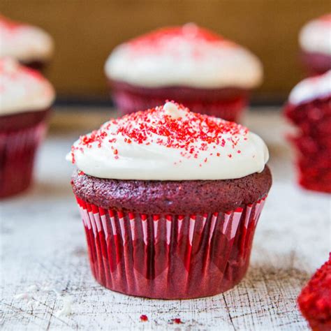 Cool in pan 5 minutes. Vérvörös Red Velvet muffin Halloweenre - Vájling.hu