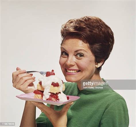 vintage mature women photos and premium high res pictures getty images