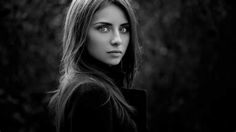 Blue Eyed Long Haired Nadya Ryzhevolosaya Brunette Russian Model Teen Girl Wallpaper 004
