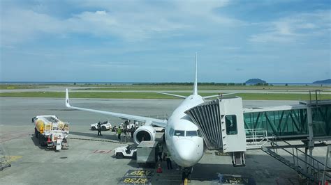 Stm de ilk kez malezya, singapur, hong kong , tayvan ve japonya'yı. Malaysia Airlines MH2807 Kota Kinabalu to Kuching - YouTube