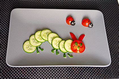Weitere ideen zu raupe nimmersatt, raupe, nimmersatt. Gurkenraupe | Rezept | Lustige snacks für kinder, Raupe ...