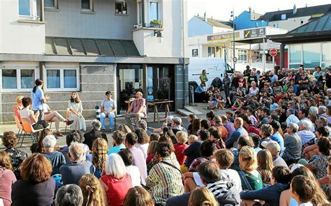 Au Relecq Kerhuon Près Dun Millier Damateurs Darts De La Rue Pour Le Dernier Pique Nique