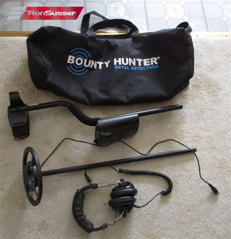 The bounty hunter sharp shooter ii metal detector combo features a metal detector with an lcd monitor with 4 modes of operation. Bounty Hunter Sharp Shooter II Metal Detector with Duffel ...