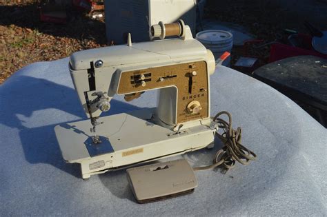 Vtg Singer Model Touch Sew Deluxe Zig Zag Sewing Machine Working My