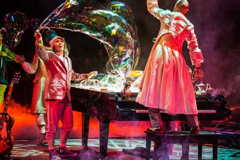 Cirques Beloved ‘the Beatles Love Celebrates 10 Years With A Major Makeover Las Vegas Weekly