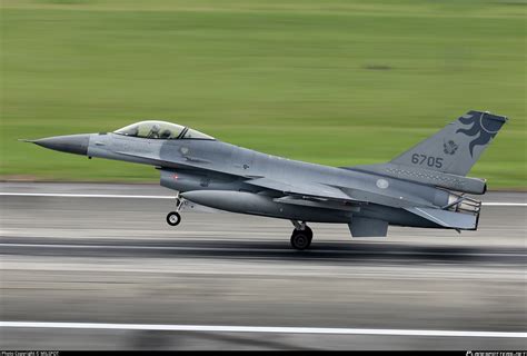 6705 Taiwan Air Force General Dynamics F 16a Fighting Falcon Photo By