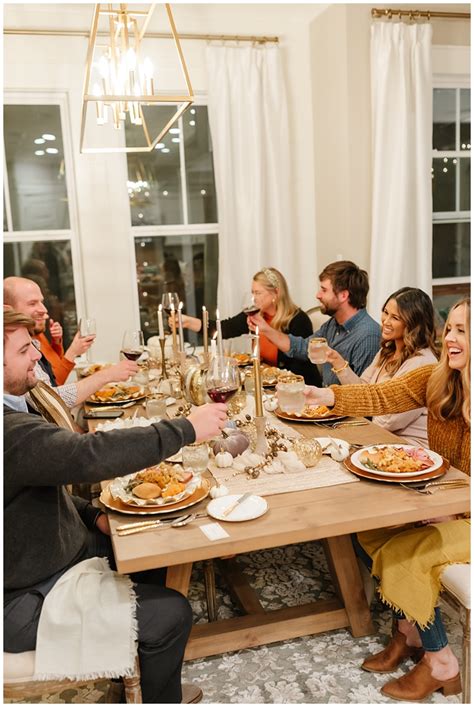 How To Throw An Intimate Friendsgiving Dinner Party Haute Off The Rack