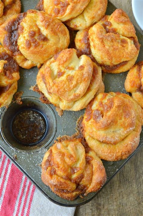 Pizza dough cinnamon rollsthe potash twins. Pumpkin Pull Apart Muffins | Pumpkin recipes, Dessert ...