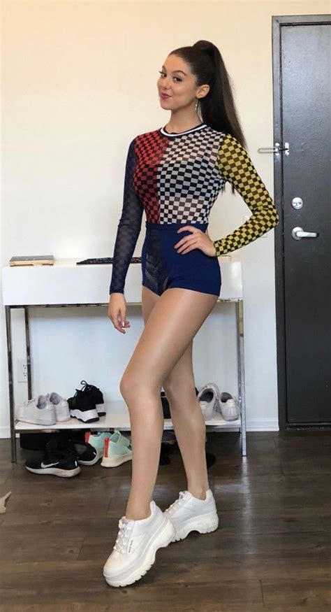 Pin By Weir Wolf On Kira Kosarin Kira Kosarin Nickelodeon Girls Fashion Tights