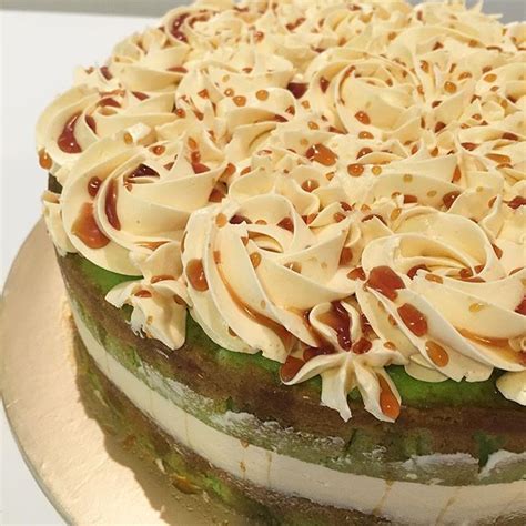 Return the cheesecake to the refrigerator and chill for another 4 hours until the cheesecake is set. Chooyaya Secret Garden : Pandan Cake with Swiss Merengue ...