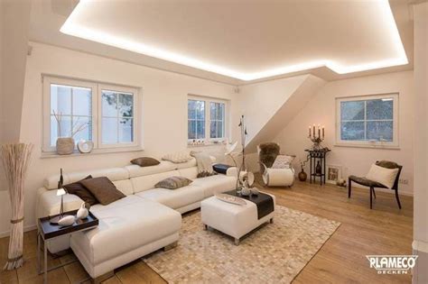Individuelle wohnraumgestaltung mit led licht als indirekte deckenbeleuchtung im wohnzimmer unter abgehängter decke mit rgb led stripes led streifen und. Deckenbeleuchtung Wohnzimmer Spots / Richtige Beleuchtung ...