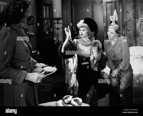 Maureen Ohara Lucille Ball And Mary Carlisle Film Dance Girl Dance Usa 1940 Characters