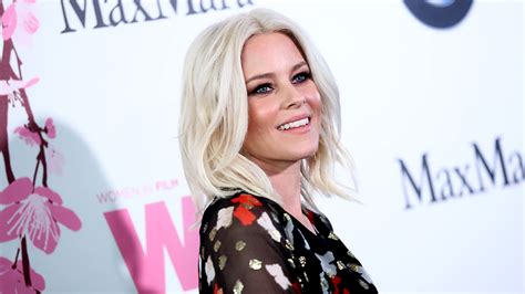 Tv News Roundup Elizabeth Banks To Host Abcs Game Show