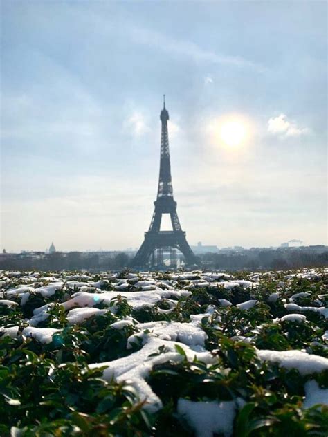 Snow In Paris Snowy Photos Of Paris Where To Go Faqs Dreams In Paris