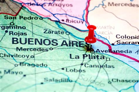 Mañana, pasado mañana, dentro de dos días, la semana que viene, el año que viene. Buenos Aires: Patrimonio Cultural Inmaterial Argentino