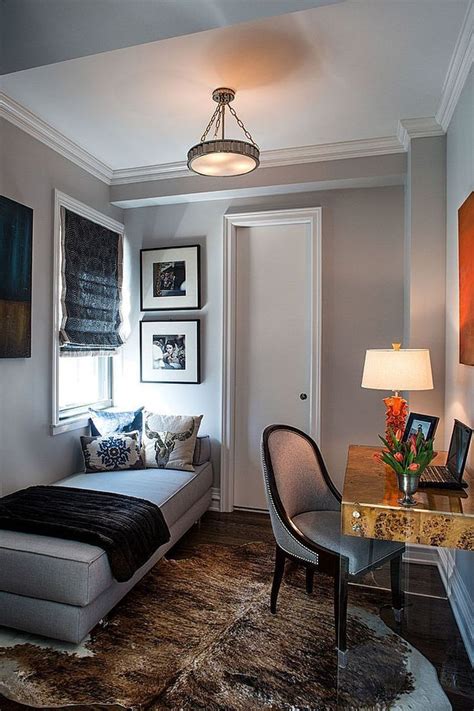 Choosing a bed as an object that you want to use to make the bedroom look attractive is the right choice. 34 Cozy Office with Daybed Small Bedroom Decorating Ideas ...