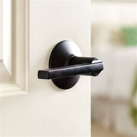 Set vertically, most doors are wide enough to fit a twin bed, but hung horizontally, doors can stretch across like a queen or king headboard. Bedroom Door Handle With Lock | online information