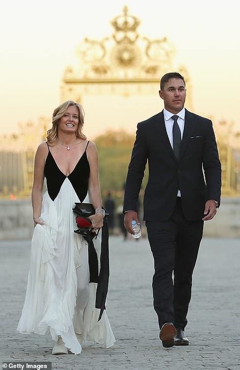 Ryder Cup stars and WAGS dress up for glitzy ball at Palace | Daily Mail Online