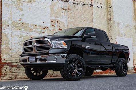 Lifted 2019 Ram 1500 Classic With 22×12 Fuel Contras And 35 Inch Nitto