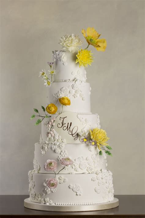 Sarah jio weaves past and present in this eminently readable novel about love, gratitude, and forgiveness. Torte Creative Sara | Satin Ice