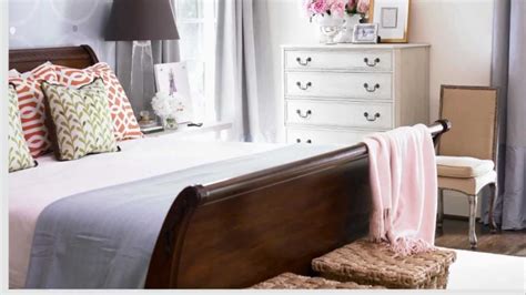 How To Arrange A Bedroom You