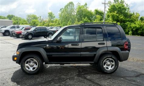 We're sorry, our experts haven't reviewed this car yet. 2006 Jeep Liberty Sport 4X4 | CP16220CT | Paul Sherry ...
