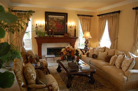 Traditional living room pictures and photos for your next decorating project. Traditional Living Room Furniture with Unique Ideas ...