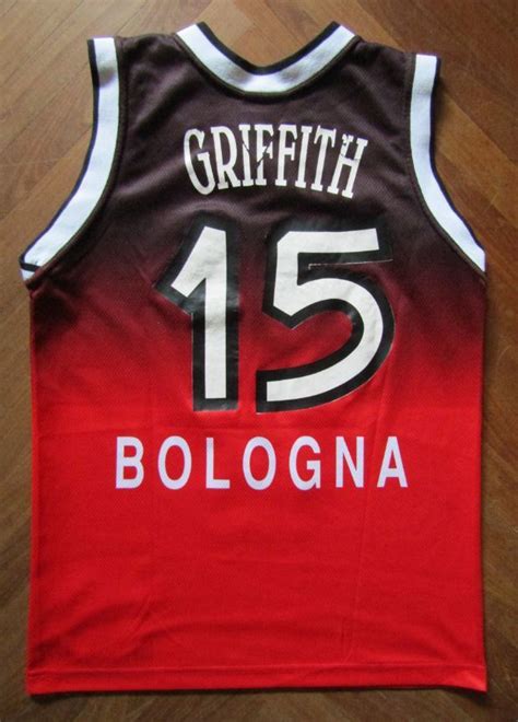 Virtus bologna basketball offers livescore, results, standings and match details. Virtus Bologna 2000 - 2001 third kit Euroleague champions ...