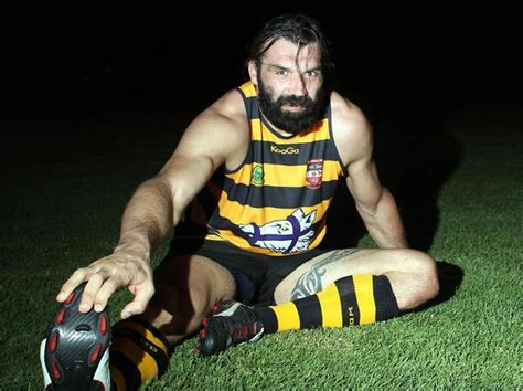 Do not get in his way sebastien chabal the unstoppable caveman. Sebastien Chabal (what a rugby player is!) | Bearded ...