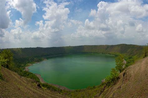 Lonar Crater Lake In Buldana Times Of India Travel