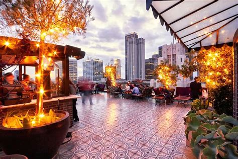 5 Of The Worlds Best Rooftop Bars The Coolector