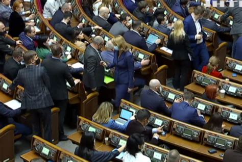 Народний депутат україни, заступник голови комітету верховної ради україни з питань промислової політики та підприємництва. Верховна Рада: чому депутати не розглядають головні ...
