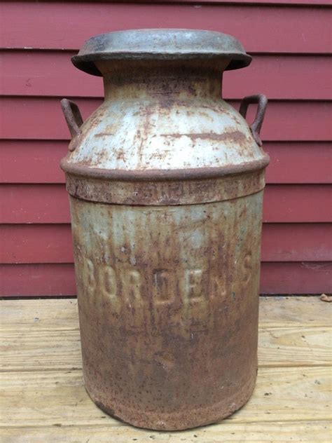 Metal milk can with glass of fresh milk. Antique Vintage BORDEN'S NY Milk Can Keiner-Williams KW 10 ...