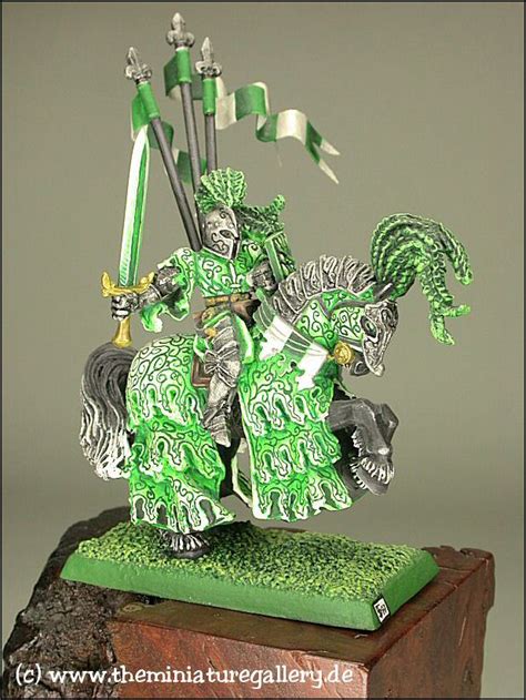 116 pz div windhund bust; CoolMiniOrNot - GW's Green Knight by Brushguy