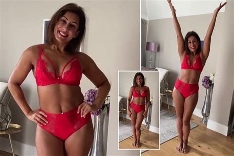 Loose Womens Saira Khan Opens Up About Stripping Off For Racy